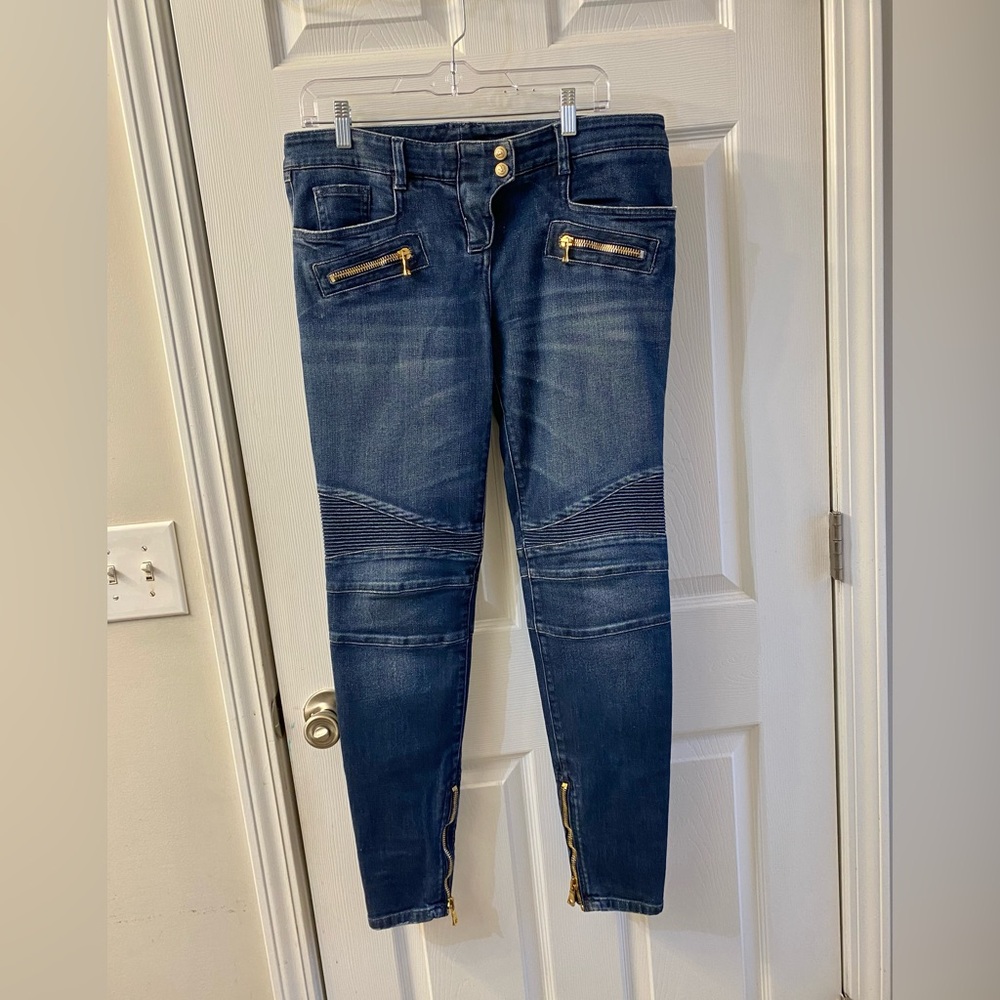 Balmain PARIS, Women’s jean pant size 42, US Women’s size 10, 11, no tears.